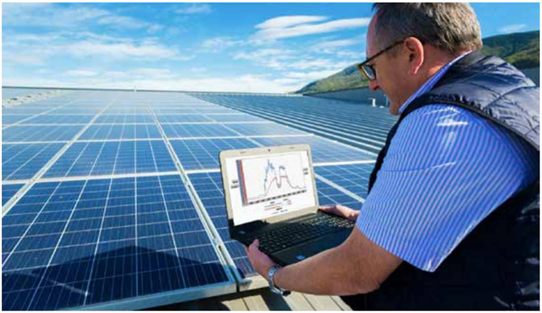 Estimation des puissances crêtes disponibles d'un bâtiment alimentée par panneaux PV